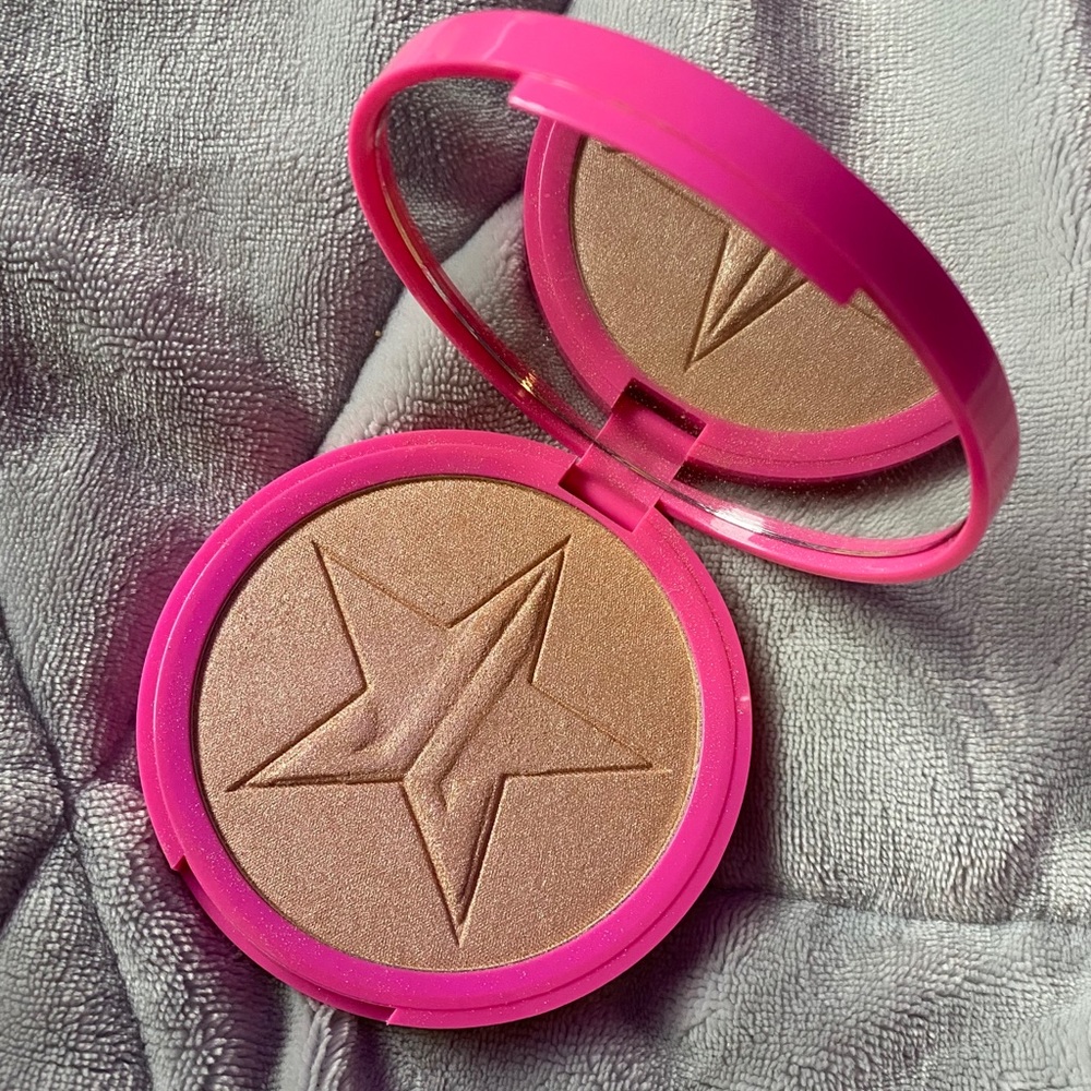 Jeffree Star Skin Frost Highlighter